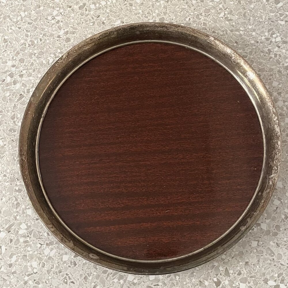 Round Serving Cocktail Tray Formica Wood Grain Set of 2 MCM Vintage Cresent & ? - Picture 5 of 12